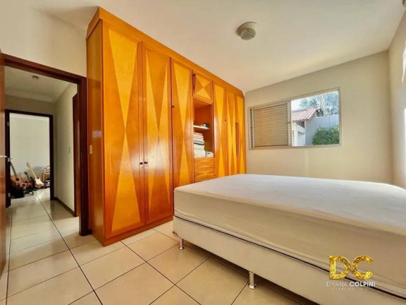 Imagem Casa de Condomínio com 3 Quartos à Venda, 212 m² em Jardim Itália - Cuiabá