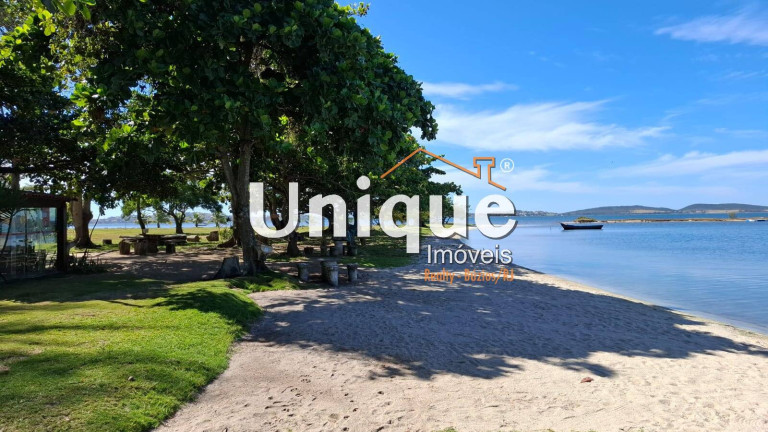 Imagem Casa com 3 Quartos à Venda, 635 m² em Balneário São Pedro - São Pedro Da Aldeia Imagem Casa com 3 Quartos à Venda, 635 m² em Balneário São Pedro - São Pedro Da Aldeia