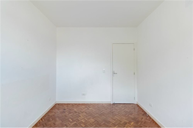Imagem Casa com 3 Quartos à Venda, 398 m² em Vista Alegre - Curitiba Imagem Casa com 3 Quartos à Venda, 398 m² em Vista Alegre - Curitiba