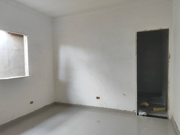 Imagem Casa com 2 Quartos à Venda, em Maracanã - Praia Grande Imagem Casa com 2 Quartos à Venda, em Maracanã - Praia Grande