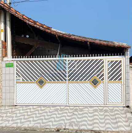Imagem Casa com 2 Quartos à Venda, 75 m² em Ocian - Praia Grande