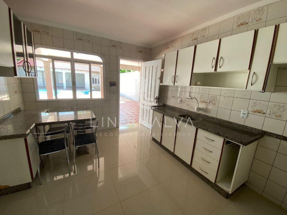 Imagem Casa com 3 Quartos à Venda, 395 m² em Panorama - Foz Do Iguacu
