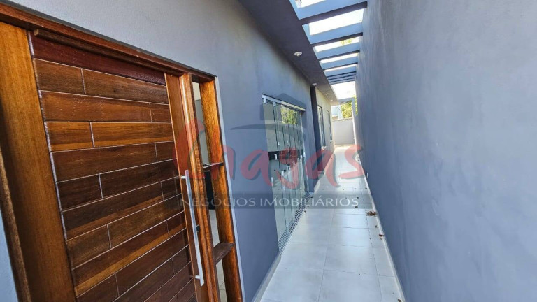 Imagem Casa com 2 Quartos à Venda, 130 m² em Golfinhos - Caraguatatuba
