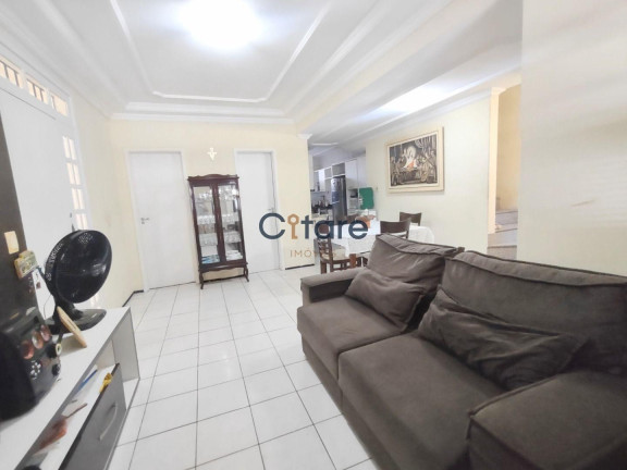 Imagem Casa com 4 Quartos à Venda, 180 m² em Cambeba - Fortaleza Imagem Casa com 4 Quartos à Venda, 180 m² em Cambeba - Fortaleza