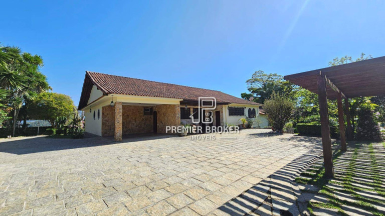 Imagem Casa com 4 Quartos à Venda, 503 m² em Parque São Luiz - Teresópolis