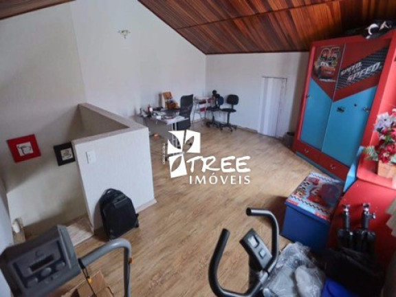 Imagem Casa com 4 Quartos à Venda, 200 m² em Jordanópolis - Arujá Imagem Casa com 4 Quartos à Venda, 200 m² em Jordanópolis - Arujá