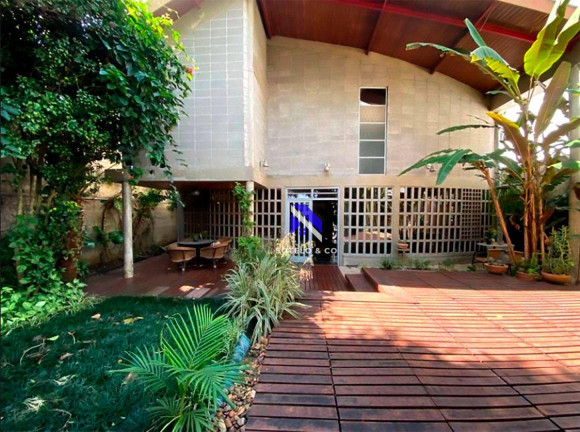 Casa com 3 Quartos à Venda, 300 m² em Alto De Pinheiros - São Paulo
