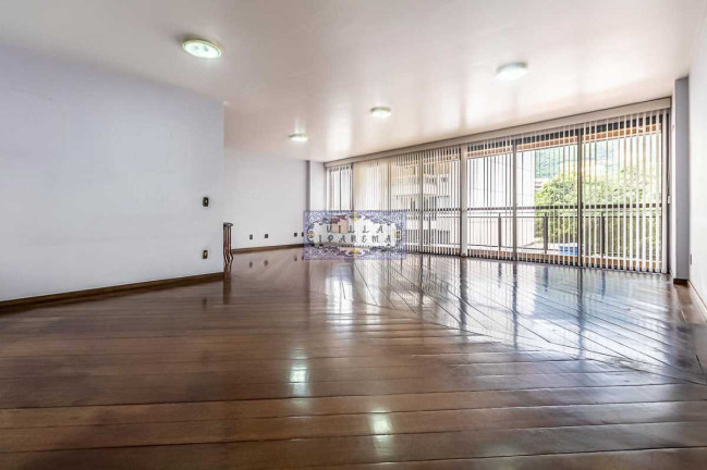 Imagem Apartamento com 4 Quartos à Venda, 220 m² em Tijuca - Rio De Janeiro Imagem Apartamento com 4 Quartos à Venda, 220 m² em Tijuca - Rio De Janeiro