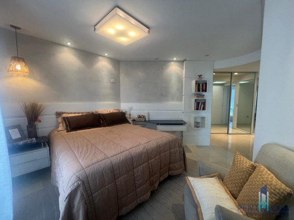 Imagem Apartamento com 3 Quartos à Venda, 279 m² em Centro - Balneário Camboriú