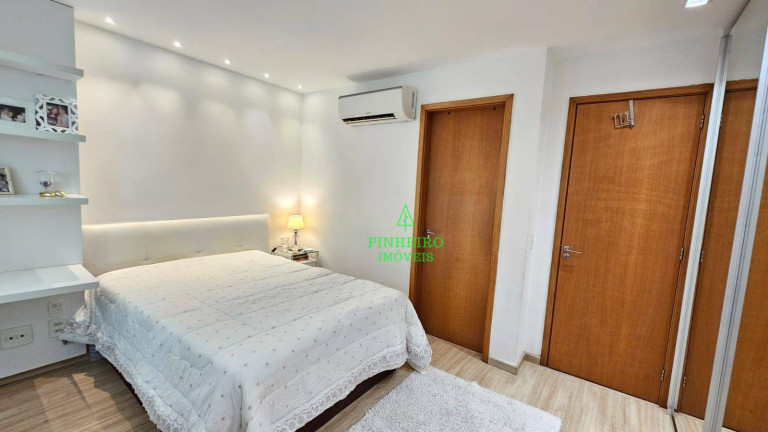 Imagem Apartamento com 3 Quartos à Venda, 130 m² em Icaraí - Niterói Imagem Apartamento com 3 Quartos à Venda, 130 m² em Icaraí - Niterói
