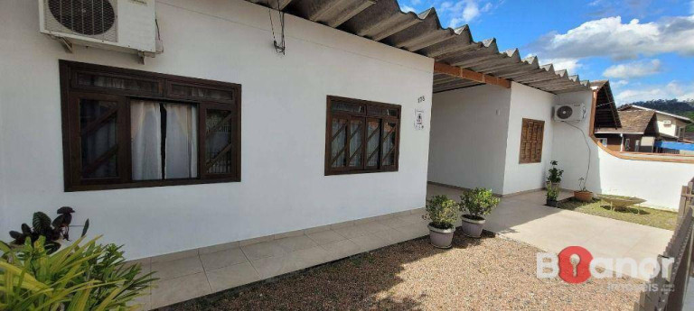 Casa com 2 Quartos à Venda, 100 m² em Itoupava Central - Blumenau