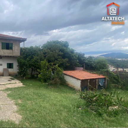 Imagem Casa com 3 Quartos à Venda, 250 m² em Bairro São José - Poços De Caldas Imagem Casa com 3 Quartos à Venda, 250 m² em Bairro São José - Poços De Caldas