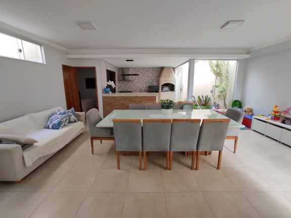 Imagem Imóvel com
4 Quartos à Venda, 210 m² em
Sitios Santa Luzia -
Aparecida De Goiania Imagem Imóvel com
4 Quartos à Venda, 210 m² em
Sitios Santa Luzia -
Aparecida De Goiania