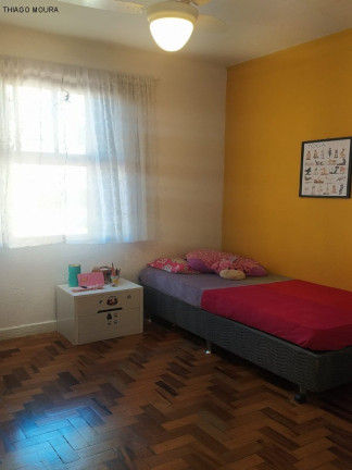 Imagem Imóvel com 3 Quartos à Venda, 120 m² em Rio Branco - Porto Alegre Imagem Imóvel com 3 Quartos à Venda, 120 m² em Rio Branco - Porto Alegre