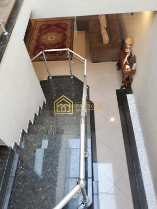 Imagem Casa com 3 Quartos à Venda, 205 m² em Vila Curuçá - Santo André