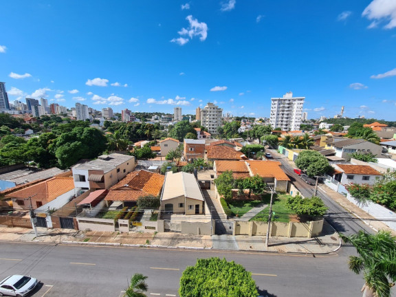 Imagem Imóvel com 3 Quartos à Venda, 185 m² em Araés - Cuiabá
