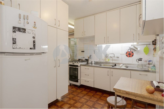 Imagem Apartamento com 3 Quartos à Venda, 95 m² em Centro Histórico - Porto Alegre Imagem Apartamento com 3 Quartos à Venda, 95 m² em Centro Histórico - Porto Alegre