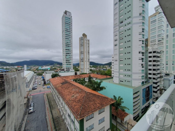 Imagem Apartamento com 3 Quartos à Venda, 110 m² em Centro - Balneário Camboriú