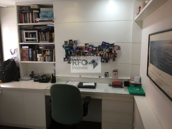 Imagem Imóvel com 3 Quartos para Alugar, 220 m² em Jardins - São Paulo