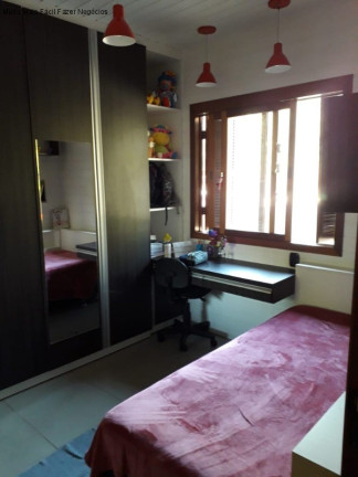 Imagem Casa com 3 Quartos à Venda,  em Villagio - Gramado