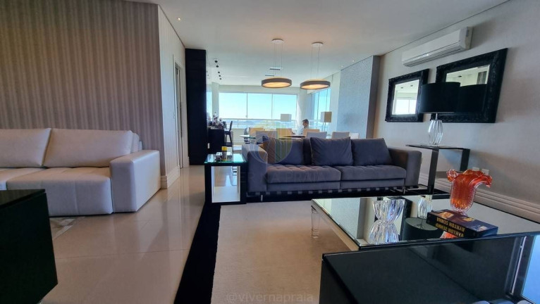 Imagem Apartamento com 3 Quartos à Venda, 185 m² em Centro - Balneário Camboriú
