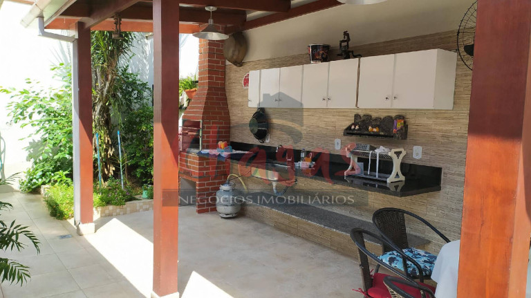 Imagem Casa com 4 Quartos à Venda, 300 m² em Indaiá - Caraguatatuba Imagem Casa com 4 Quartos à Venda, 300 m² em Indaiá - Caraguatatuba
