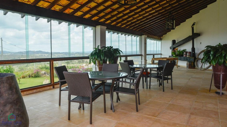 Terreno à Venda, 1.357 m² em Gravatá Centro - Gravatá