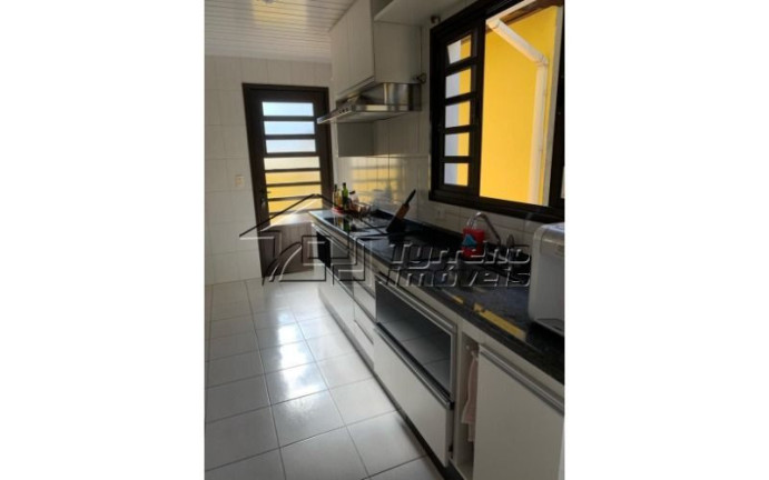 Imagem Casa à Venda, 330 m² em Arujá - Arujá Imagem Casa à Venda, 330 m² em Arujá - Arujá