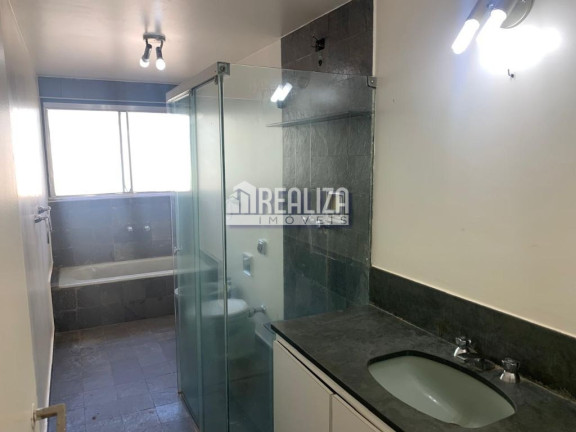 Imagem Apartamento com 4 Quartos à Venda, 242 m² em Centro - Uberaba Imagem Apartamento com 4 Quartos à Venda, 242 m² em Centro - Uberaba