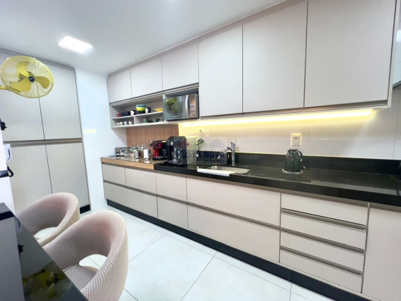 Imagem Apartamento com 2 Quartos à Venda, 102 m²