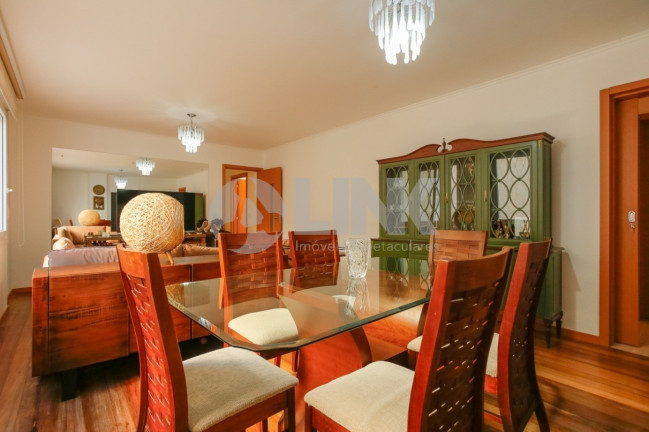 Imagem Apartamento com 3 Quartos à Venda, 133 m² em Independência - Porto Alegre Imagem Apartamento com 3 Quartos à Venda, 133 m² em Independência - Porto Alegre