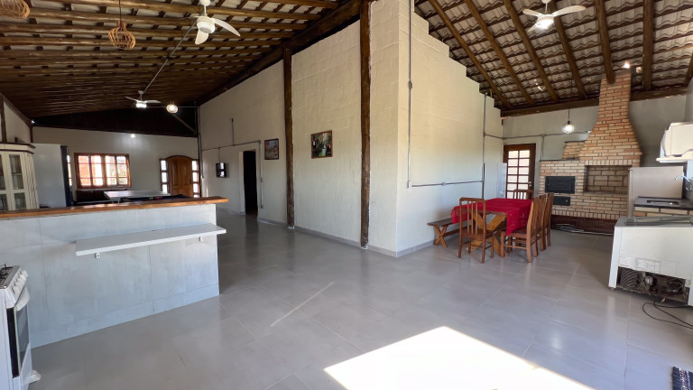 Imagem Imóvel com 3 Quartos à Venda, 277 m² em Cercado - Araçoiaba Da Serra Imagem Imóvel com 3 Quartos à Venda, 277 m² em Cercado - Araçoiaba Da Serra