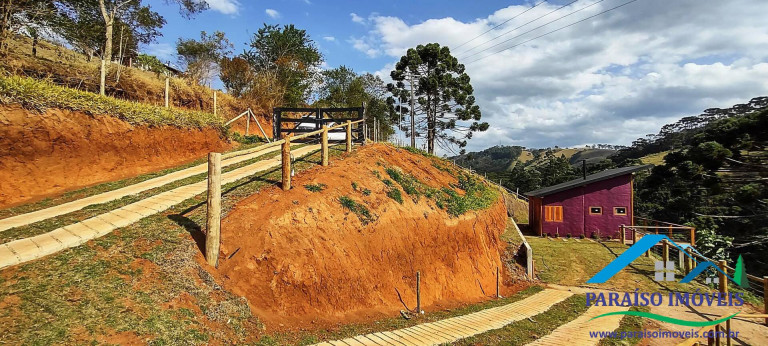 Imagem Casa com 1 Quarto à Venda, 6 m² em Centro - Gonçalves Imagem Casa com 1 Quarto à Venda, 6 m² em Centro - Gonçalves