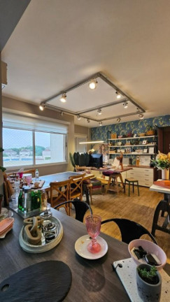 Imagem Apartamento com 2 Quartos à Venda, 70 m² em Vila Ipiranga - Porto Alegre Imagem Apartamento com 2 Quartos à Venda, 70 m² em Vila Ipiranga - Porto Alegre