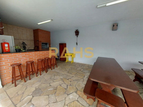 Imagem Casa com 3 Quartos à Venda, 270 m² em Costa E Silva - Joinville Imagem Casa com 3 Quartos à Venda, 270 m² em Costa E Silva - Joinville