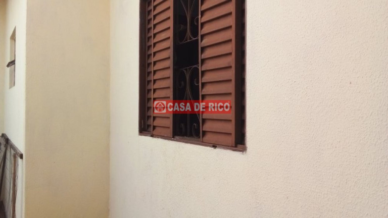 Imagem Casa com 3 Quartos à Venda, 80 m² em Alpes - Londrina