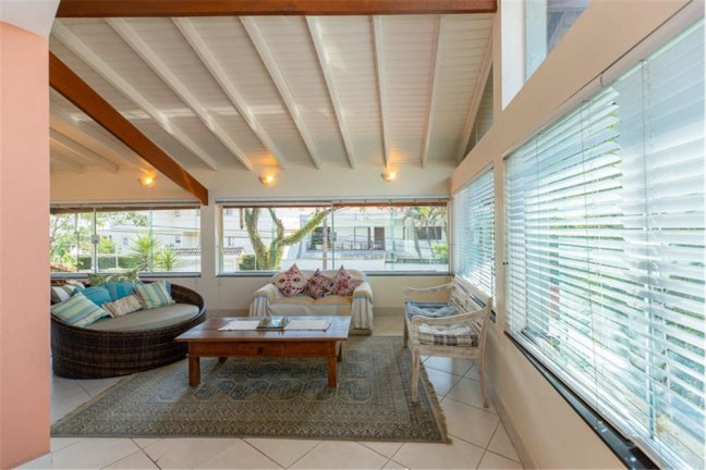 Imagem Casa com 4 Quartos à Venda, 307 m² em Jardim Prudência - São Paulo
