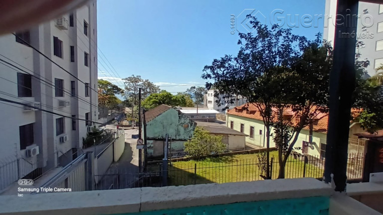 Imagem Casa com 2 Quartos à Venda, 210 m² em Agronômica - Florianópolis Imagem Casa com 2 Quartos à Venda, 210 m² em Agronômica - Florianópolis