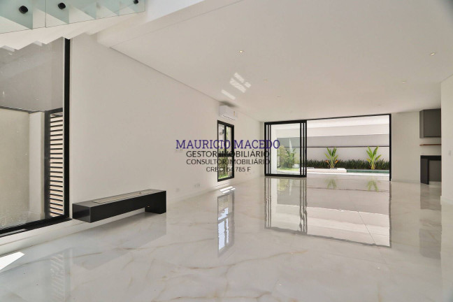 Imagem Casa com 5 Quartos à Venda, 455 m² em Tambore - Santana De Parnaíba Imagem Casa com 5 Quartos à Venda, 455 m² em Tambore - Santana De Parnaíba