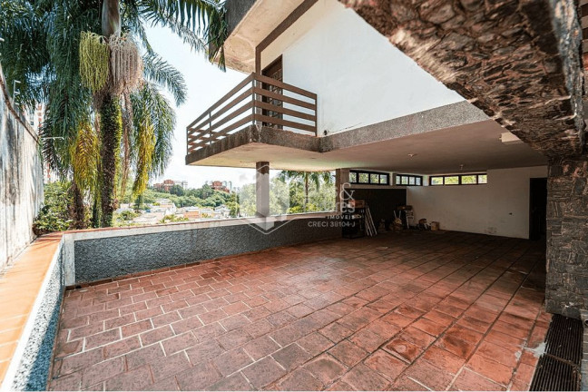 Imagem Casa com 5 Quartos à Venda, 259 m² em Jardim Marajoara - São Paulo Imagem Casa com 5 Quartos à Venda, 259 m² em Jardim Marajoara - São Paulo