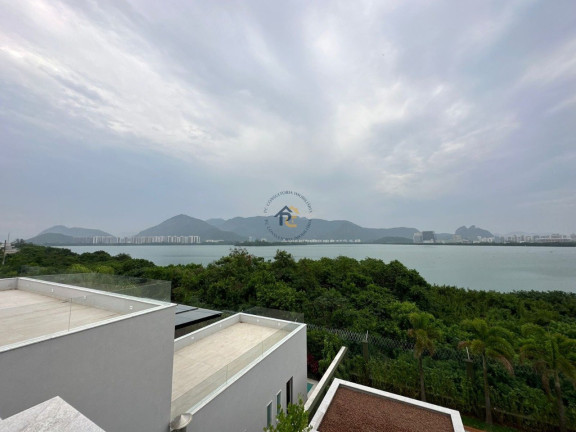 Imagem Casa de Condomínio com 5 Quartos à Venda, em Barra Da Tijuca - Rio De Janeiro Imagem Casa de Condomínio com 5 Quartos à Venda, em Barra Da Tijuca - Rio De Janeiro