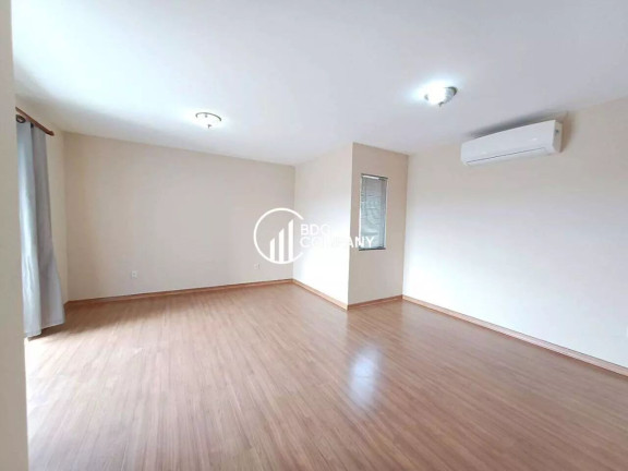 Imagem Sobrado com 3 Quartos à Venda, 195 m² em Alto Da Glória - Irati