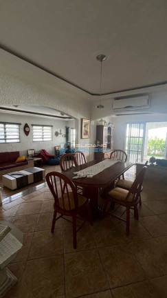 Imagem Casa com 3 Quartos à Venda, 400 m² em Flórida - Praia Grande Imagem Casa com 3 Quartos à Venda, 400 m² em Flórida - Praia Grande