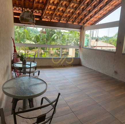 Imagem Sobrado com 3 Quartos à Venda, 150 m² em Canto Do Forte - Praia Grande Imagem Sobrado com 3 Quartos à Venda, 150 m² em Canto Do Forte - Praia Grande