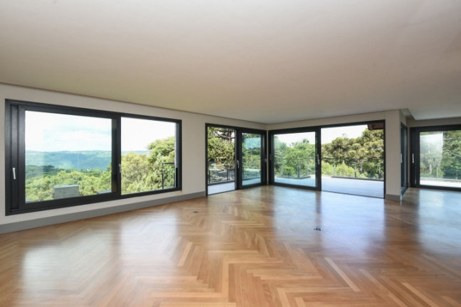 Imagem Apartamento com 4 Quartos à Venda, 319 m² em Planalto - Gramado