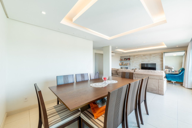 Imagem Apartamento com 3 Quartos à Venda, 123 m² em Petrópolis - Porto Alegre