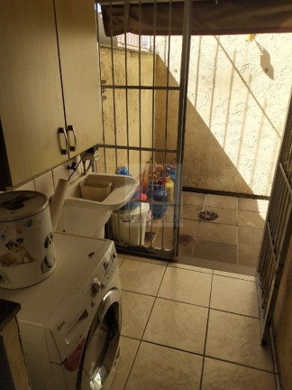 Imagem Casa com 3 Quartos à Venda, 196 m² em Vila Assunção - Porto Alegre Imagem Casa com 3 Quartos à Venda, 196 m² em Vila Assunção - Porto Alegre