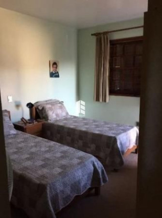 Imagem Casa com 3 Quartos à Venda, 339 m² em Camobi - Santa Maria