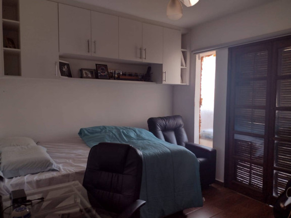 Imagem Casa com 3 Quartos à Venda, 347 m² em Parque Monte Alegre - Taboão Da Serra