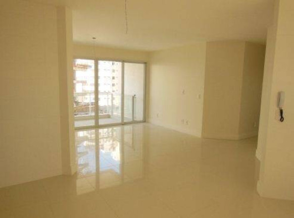 Imagem Apartamento com 4 Quartos à Venda, 177 m² em Centro - Florianópolis Imagem Apartamento com 4 Quartos à Venda, 177 m² em Centro - Florianópolis